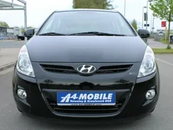 Schwarz Gebraucht 2012 Hyundai i20 Comfort Kleinwagen | 7.999 € (Fairer Preis)