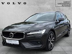 Grau Gebraucht 2024 Volvo V60 Core Kombi | 35.900 € (Guter Preis)