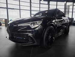Nero vulcano, metallic Gebraucht 2021 Alfa Romeo Stelvio Quadrifoglio SUV | 49.880 € (Fairer Preis)