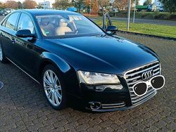 Blau Gebraucht 2011 Audi A8 Limousine | 22.500 €