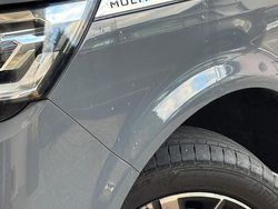 Grau Gebraucht 2023 VW Multivan Van | 64.000 €