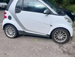 Weiß Gebraucht 2008 Smart ForTwo Coupé Passion Coupé | 3.599 € (Fairer Preis)