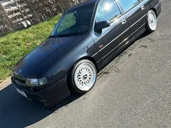 Schwarz Gebraucht 1991 Opel Vectra Limousine | 14.900 €