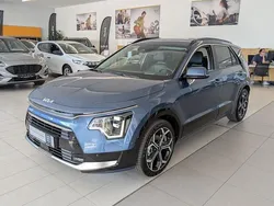 Blau Neu 2025 Kia Niro Spirit SUV | 36.450 € (Fairer Preis)