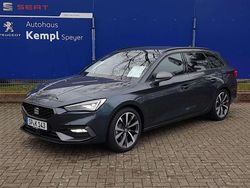 Magnetic grau metallic Gebraucht 2024 Seat Leon FR Kombi | 39.790 €