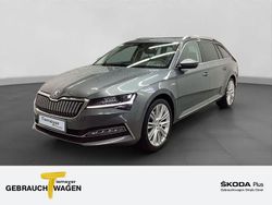 Grau Gebraucht 2022 Skoda Superb Kombi | 26.840 € (Etwas zu teuer)