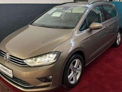 Pyramid gold metallic Gebraucht 2015 VW Golf Sportsvan Highline Van / Kleinbus | 14.490 € (Guter Preis)