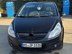 Schwarz Gebraucht 2009 Opel Corsa Edition Limousine | 500 € (Fairer Preis)
