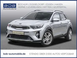 Seiden silber met. (silber) (silber) Gebraucht 2018 Kia Stonic SUV | 15.910 € (Fairer Preis)