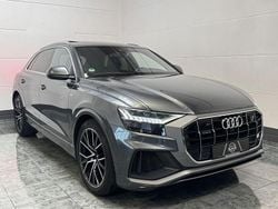 Grau Gebraucht 2019 Audi Q8 Ambiente SUV | 51.990 € (Guter Preis)
