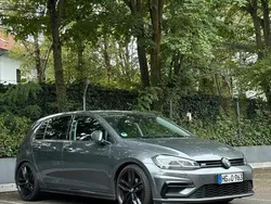 Grau Gebraucht 2017 VW Golf VII R-line Limousine | 13.500 €