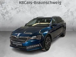 Blau Gebraucht 2022 Skoda Superb LAURIN & KLEMENT Kombi | 28.500 € (Guter Preis)