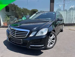 Obsidianschwarz metalliclack Gebraucht 2012 Mercedes E200 Avantgarde Kombi | 7.990 € (Superpreis)