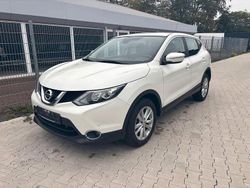 Weiß Gebraucht 2014 Nissan Qashqai Acenta SUV | 9.990 € (Fairer Preis)