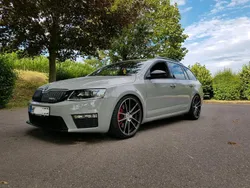 Grau Gebraucht 2016 Skoda Octavia RS Kombi | 14.999 € (Guter Preis)