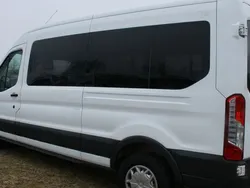 Weiß Gebraucht 2018 Ford Transit Trend Van / Kleinbus | 17.999 € (Teuer)