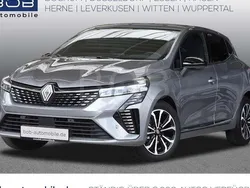 Grau Gebraucht 2024 Renault Clio V Techno Kleinwagen | 16.666 € (Guter Preis)