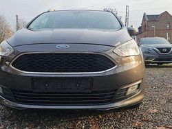 Braun Gebraucht 2015 Ford Grand C-Max Van / Kleinbus | 5.200 € (Fairer Preis)