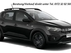 Schwarz Neu 2024 Dacia Sandero Expression Kleinwagen | 19.390 € (Etwas zu teuer)