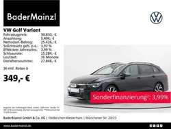 Deep black perleffekt (metallic) Gebraucht 2023 VW Golf VIII R-line Kombi | 30.830 € (Fairer Preis)