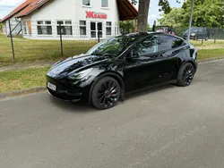 Schwarz Gebraucht 2022 Tesla Model Y Performance SUV | 44.950 €