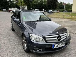 Grau Gebraucht 2010 Mercedes C200 Avantgarde Limousine | 9.000 € (Etwas zu teuer)