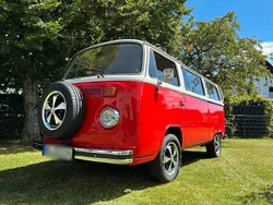 Rot Gebraucht 1973 VW T2 Van | 29.990 €