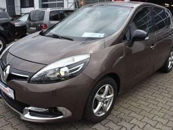 Braun Gebraucht 2013 Renault Scénic III Bose Edition Van / Kleinbus | 6.400 € (Fairer Preis)