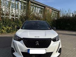 Weiß Gebraucht 2021 Peugeot 2008 GT SUV | 20.500 € (Fairer Preis)