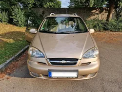 Gold Gebraucht 2006 Chevrolet Tacuma Van / Kleinbus | 1.100 € (Etwas zu teuer)