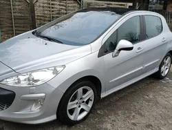 Silber Gebraucht 2008 Peugeot 308 Limousine | 5.555 € (Fairer Preis)