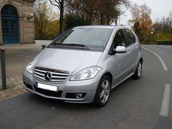 Silber Gebraucht 2012 Mercedes A160 Avantgarde Limousine | 10.900 € (Etwas zu teuer)