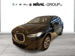 Schwarz Gebraucht 2024 BMW 218 Active Tourer Performance Van / Kleinbus | 39.590 € (Fairer Preis)