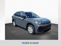Delfingrau metallic Gebraucht 2025 VW Tiguan R-line SUV | 44.840 € (Guter Preis)