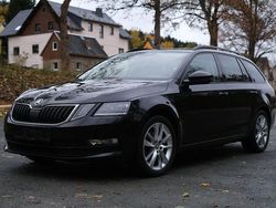 Blackmagicperleffekt Gebraucht 2018 Skoda Octavia Clever Kombi | 12.580 € (Fairer Preis)