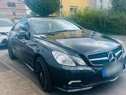 Schwarz Gebraucht 2009 Mercedes E500 Coupé | 13.999 € (Guter Preis)