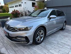 Silber Gebraucht 2022 VW Passat R-line Kombi | 20.950 € (Teuer)