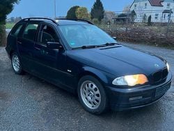 Blau Gebraucht 2005 BMW 325 Kombi | 1.500 € (Superpreis)