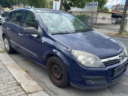 Blau Gebraucht 2004 Opel Astra Edition Limousine | 1.100 € (Guter Preis)