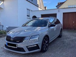 Grau Gebraucht 2019 Skoda Octavia RS Kombi | 21.000 € (Guter Preis)