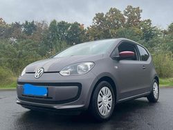 Grau Gebraucht 2016 VW up! Kleinwagen | 6.000 € (Fairer Preis)