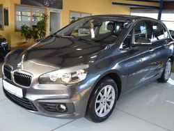 Grau Gebraucht 2016 BMW 218 Active Tourer Basis Van / Kleinbus | 11.880 € (Fairer Preis)