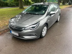 Grau Gebraucht 2017 Opel Astra Kombi | 5.500 € (Superpreis)