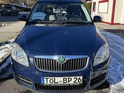 Blau Gebraucht 2009 Skoda Roomster Plus Edition Kombi | 1.200 € (Superpreis)