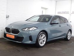 Cape york grün Gebraucht 2024 BMW 118 Sport Line Kleinwagen | 28.900 € (Fairer Preis)