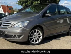 Grau Gebraucht 2007 Mercedes B200 Sport Van / Kleinbus | 2.500 € (Etwas zu teuer)