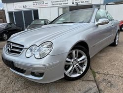 Grau Gebraucht 2008 Mercedes CLK200 Avantgarde Cabrio | 7.990 € (Guter Preis)