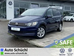 Blau Gebraucht 2024 VW Touran Comfortline Van / Kleinbus | 31.170 € (Guter Preis)