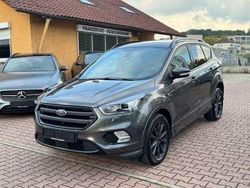 Grau Gebraucht 2019 Ford Kuga ST-Line SUV | 16.800 € (Fairer Preis)