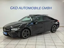 Schwarz Gebraucht 2022 Mercedes CLA200 AMG line Limousine | 33.990 € (Fairer Preis)